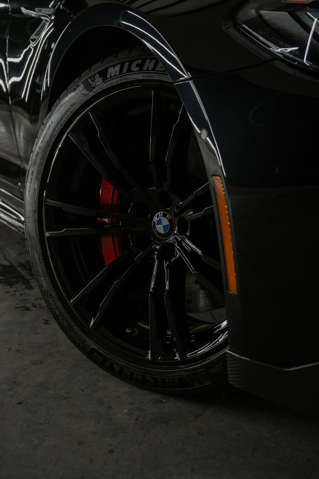 Pourquoi il ne faut jamais négliger le nettoyage des jantes ? - The Street Washers