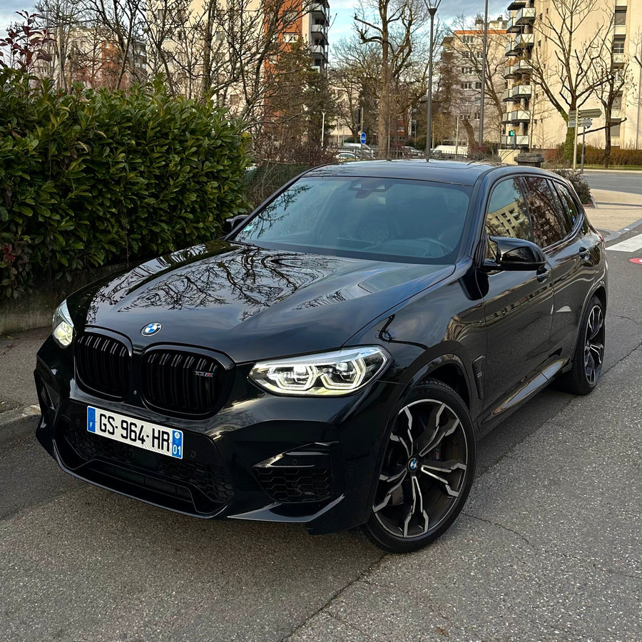 Lavage intérieur et exterieur + polissage sur BMW X3M à Genève