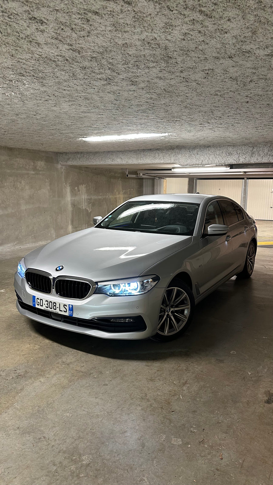 nettoyage automobile bmw série 5 à Gex